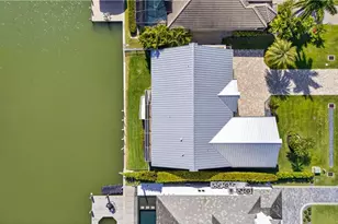 240 Channel Dr, Naples, FL 34108 - Photo 33