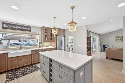 240 Channel Dr, Naples, FL 34108 - Photo 9