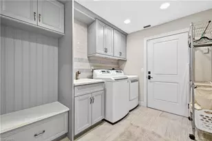 240 Channel Dr, Naples, FL 34108 - Photo 23