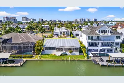 240 Channel Dr, Naples, FL 34108 - Photo 31
