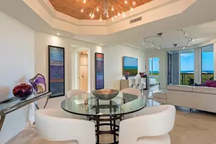 7117 Pelican Bay Blvd, Naples, FL 34108 - Photo 3