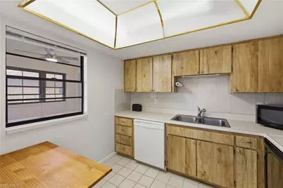 6136 Whiskey Creek Dr #521, Fort Myers, FL 33919 - Photo 5