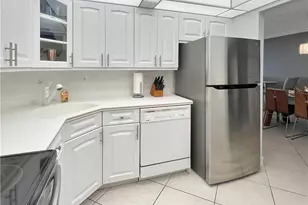 320 Seaview Ct, Marco Island, FL 34145 - Photo 9