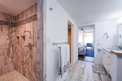 6585 Nicholas Blvd #1102, Naples, FL 34108 - Photo 11