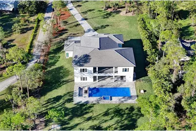 5160 Teak Wood Dr, Naples, FL 34119 - Photo 5
