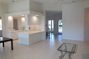 3914 Upolo Ln, Naples, FL 34119 - Photo 7