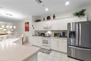 4853 Hampshire Ct, Naples, FL 34112 - Photo 7
