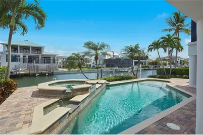 319 Lagoon Ave, Naples, FL 34108 - Photo 3