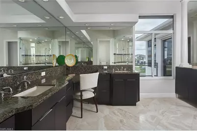 319 Lagoon Ave, Naples, FL 34108 - Photo 23