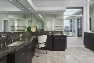 319 Lagoon Ave, Naples, FL 34108 - Photo 23