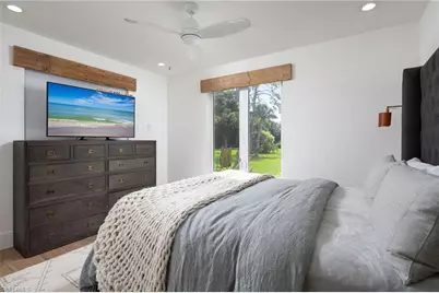 664 Hickory Rd, Naples, FL 34108 - Photo 25