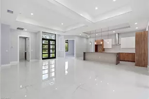 498 Wilson Blvd S, Naples, FL 34117 - Photo 3