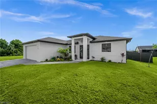 409 NW 25th Pl, Cape Coral, FL 33993 - Photo 3