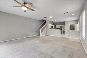 1088 Oxford Ln, Naples, FL 34105 - Photo 5