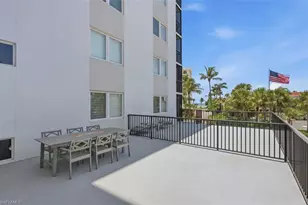 2170 Gulf Shore Blvd N, Naples, FL 34102 - Photo 15
