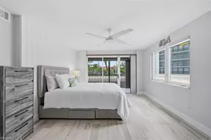 2170 Gulf Shore Blvd N, Naples, FL 34102 - Photo 9