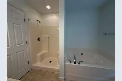 250 Leawood Cir, Naples, FL 34104 - Photo 35