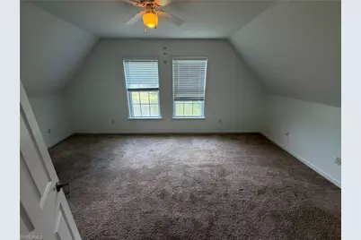 250 Leawood Cir, Naples, FL 34104 - Photo 13