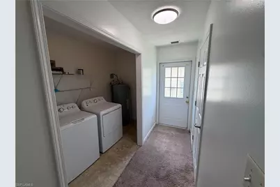 250 Leawood Cir, Naples, FL 34104 - Photo 25