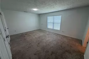 250 Leawood Cir, Naples, FL 34104 - Photo 17
