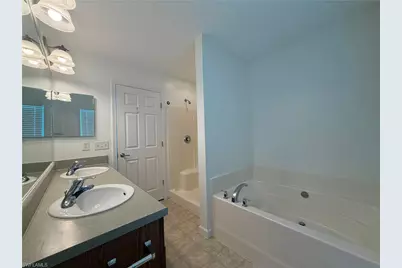 250 Leawood Cir, Naples, FL 34104 - Photo 39