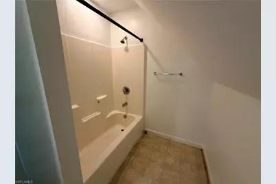 250 Leawood Cir, Naples, FL 34104 - Photo 31