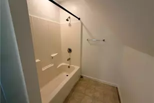 250 Leawood Cir, Naples, FL 34104 - Photo 31