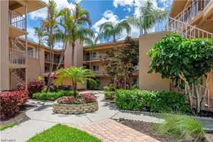 1025 Foxfire Ln, Naples, FL 34104 - Photo 1