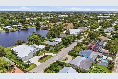1316 Rordon Ave, Naples, FL 34103 - Photo 3