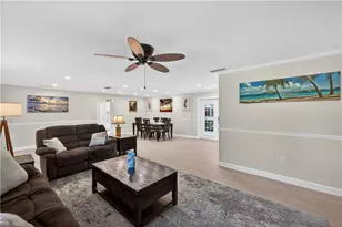 5100 Mahogany Ridge Dr, Naples, FL 34119 - Photo 7