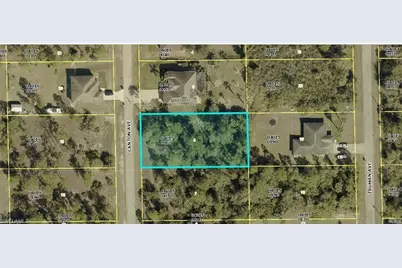 512 Canton Ave, Lehigh Acres, FL 33972 - Photo 3
