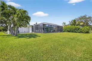 1421 Windsor Ct, Cape Coral, FL 33904 - Photo 21