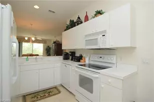 2700 Cypress Trace Cir, Naples, FL 34119 - Photo 7