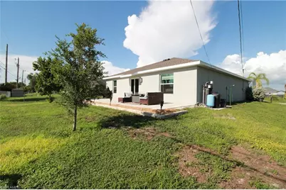 2702 NE 5th Ave, Cape Coral, FL 33909 - Photo 37