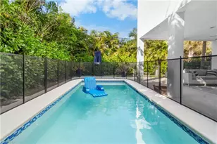 719 Park Ave, Naples, FL 34110 - Photo 1