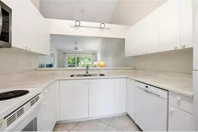 193 Robin Hood Cir #203, Naples, FL 34104 - Photo 7