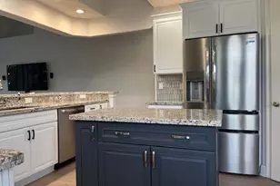 7842 Hawthorne Dr, Naples, FL 34113 - Photo 9