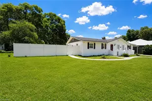 655 SW Pointview Rd, Keystone Heights, FL 32656 - Photo 3
