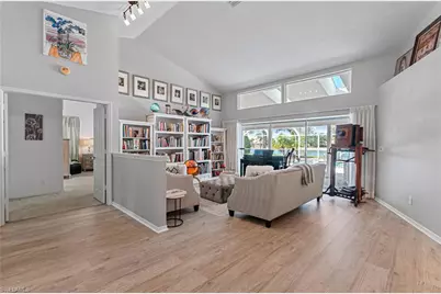 559 Henley Dr, Naples, FL 34104 - Photo 5