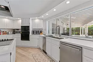 559 Henley Dr, Naples, FL 34104 - Photo 17