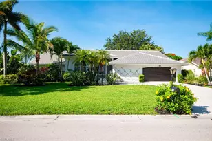 559 Henley Dr, Naples, FL 34104 - Photo 1