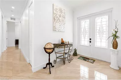 556 6th St SE, Naples, FL 34117 - Photo 7
