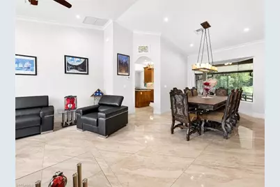 556 6th St SE, Naples, FL 34117 - Photo 9