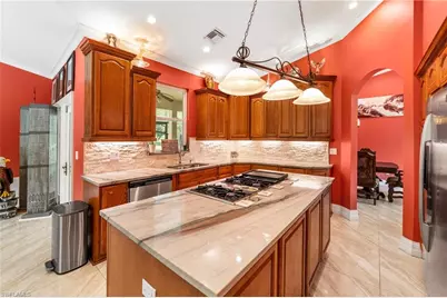 556 6th St SE, Naples, FL 34117 - Photo 17