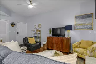 451 Bayfront Pl, Naples, FL 34102 - Photo 11