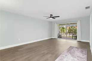 300 Valley Stream Dr, Naples, FL 34113 - Photo 15