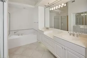 2405 Hidden Lake Dr, Naples, FL 34112 - Photo 9