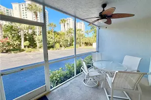 509 Roma Ct, Naples, FL 34110 - Photo 23