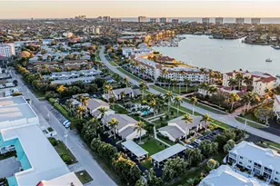 801 W Elkcam Cir, Marco Island, FL 34145 - Photo 37