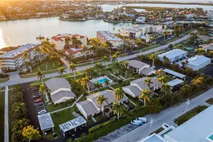 801 W Elkcam Cir, Marco Island, FL 34145 - Photo 33